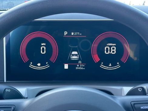 Used 2025 Hyundai Tucson SEL image 40