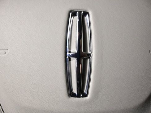 Used 2025 Lincoln Aviator Reserve w/ Equipment Group 201A image 37