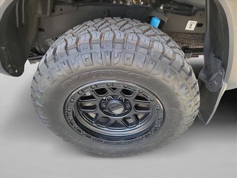 Used 2021 Toyota Tacoma TRD Off-Road w/ Technology Package AWD/4WD image 12