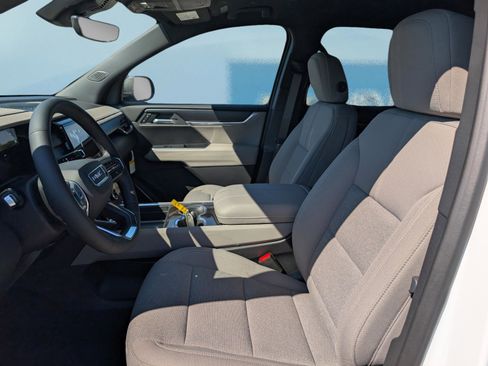 New 2026 GMC Acadia Elevation image 17