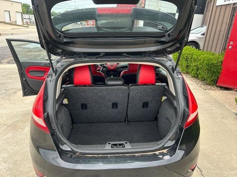 Used 2012 Ford Fiesta SES FWD image 8