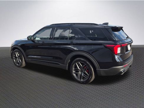 New 2026 Ford Explorer ST w/ Sun And Sound Package image 5