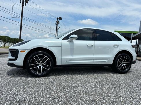 Used 2024 Porsche Macan AWD/4WD image 2