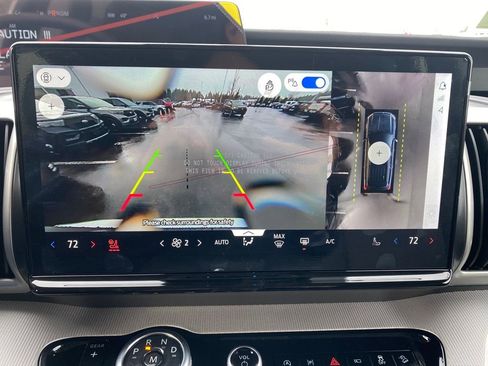 New 2026 Ford Expedition Active image 13