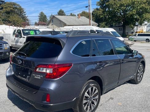 Used 2017 Subaru Outback 2.5i Limited image 9
