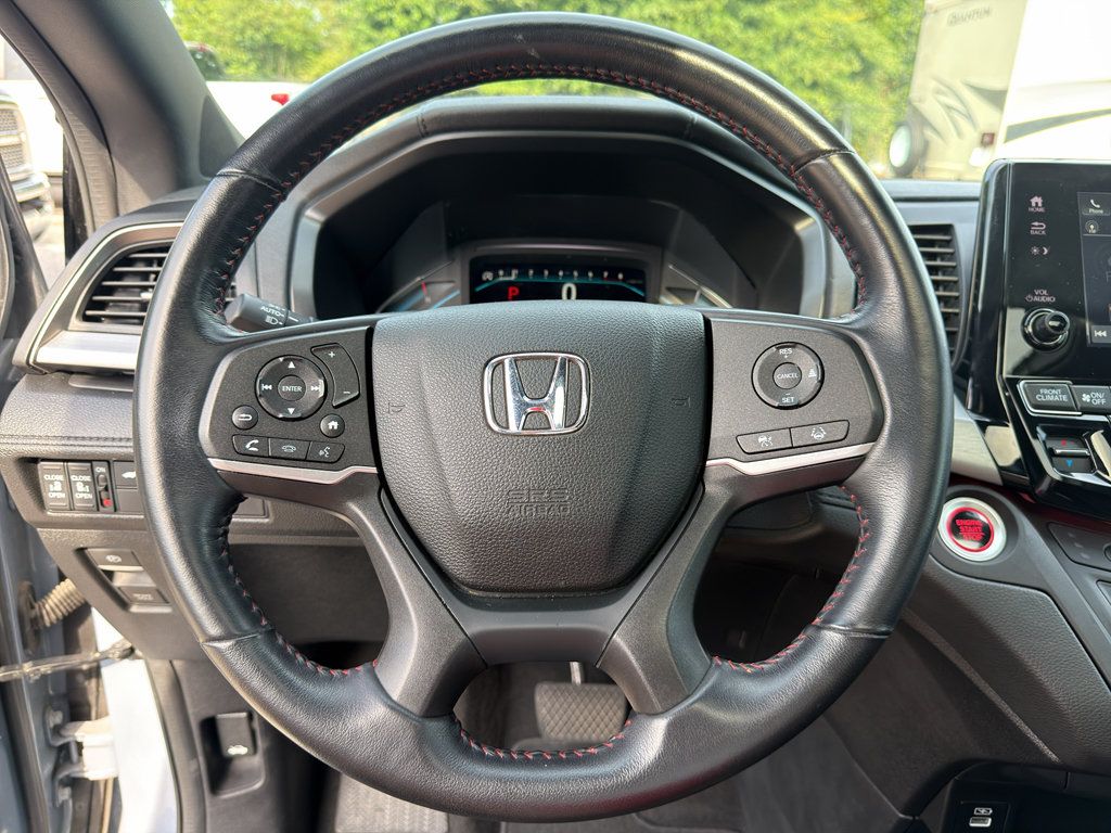 Used 2023 Honda Odyssey Sport image 13