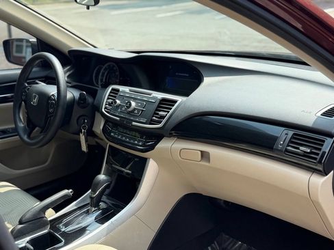 Used 2016 Honda Accord LX image 15