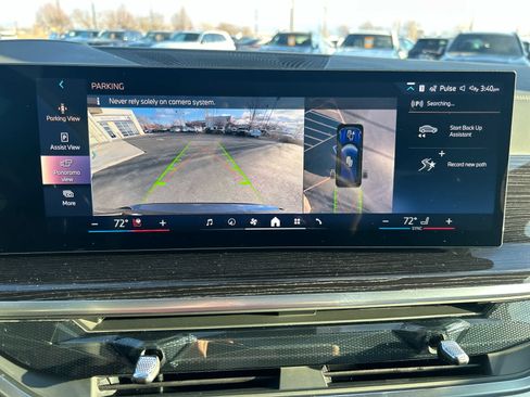 Used 2026 BMW X5 xDrive40i w/ Executive Package image 33