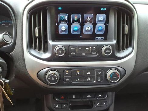 Used 2018 Chevrolet Colorado LT w/ LT Convenience Package RWD image 19