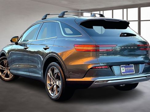 Used 2025 Genesis Electrified GV70 Advanced image 4