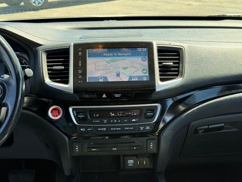 Used 2017 Honda Pilot Touring image 15