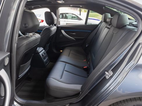 Used 2016 BMW 340i xDrive Sedan AWD/4WD image 30