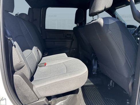 Used 2024 RAM 3500 Tradesman w/ Chrome Appearance Group image 15