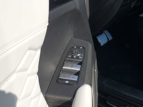New 2026 Mitsubishi Outlander SEL FWD image 16