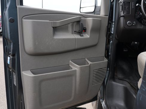 Used 2018 Chevrolet Express 3500 LT w/ LT Preferred Equipment Group RWD image 14
