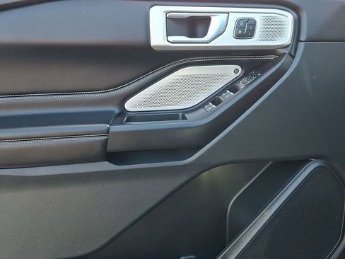 Used 2020 Ford Explorer ST w/ Premium Technology Package AWD/4WD image 14