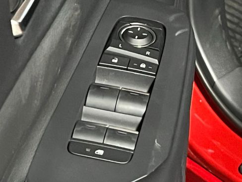 New 2026 Toyota Prius Plug-In Hybrid FWD image 35