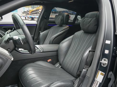 Used 2023 Mercedes-Benz S 580e 4MATIC Sedan w/ AMG Line image 26