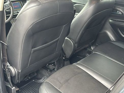 Used 2017 Buick Encore Preferred image 31