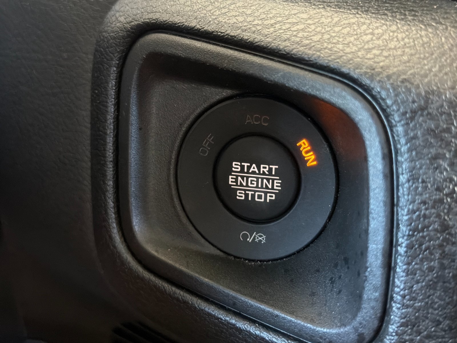Used 2025 Jeep Wrangler Unlimited Sport AWD/4WD image 25