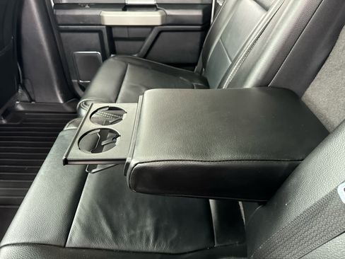 Used 2017 Ford F150 Lariat image 29