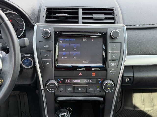 Used 2017 Toyota Camry SE w/ Moonroof Package FWD image 16