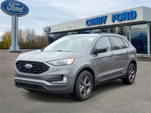 Used 2024 Ford Edge SEL w/ Sport Appearance Package image 2