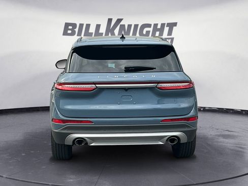 Used 2026 Lincoln Corsair Premiere FWD image 4