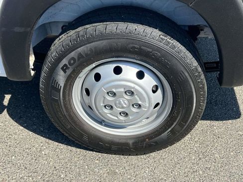 Used 2023 RAM ProMaster 2500 FWD image 9