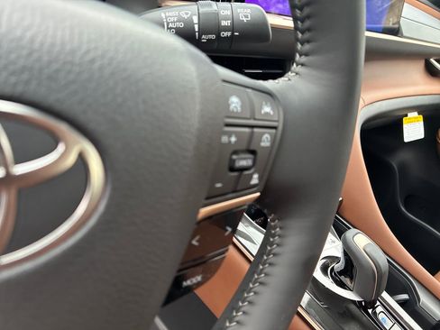 New 2026 Toyota Crown Signia image 25