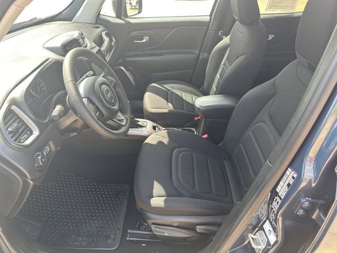 Used 2022 Jeep Renegade Latitude image 13