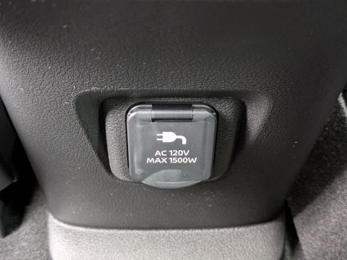 New 2026 Nissan Leaf Platinum+ image 17