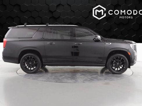 Used 2023 GMC Yukon XL Denali w/ Denali Reserve Package image 2
