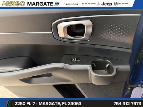 Used 2022 Kia Sorento S FWD image 15