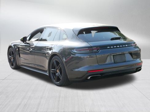 Used 2018 Porsche Panamera 4 image 5
