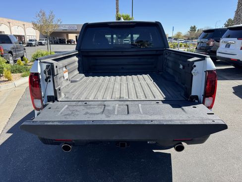 Used 2022 Honda Ridgeline Black Edition image 13