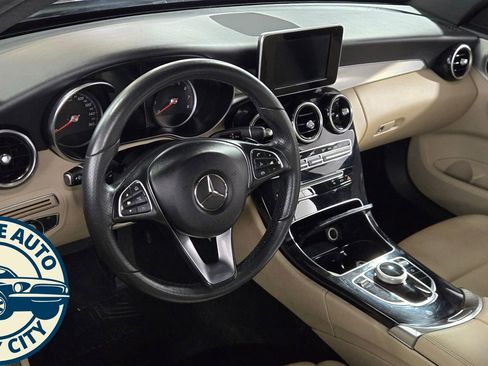 Used 2018 Mercedes-Benz C 300 4MATIC Sedan w/ Premium Package image 11