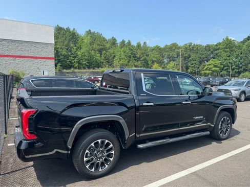 Used 2025 Toyota Tundra Limited AWD/4WD image 4