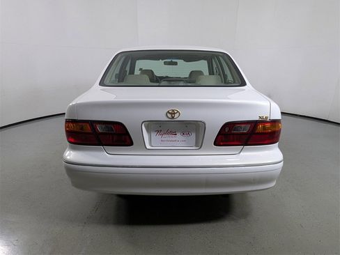 Used 1999 Toyota Avalon XL image 6