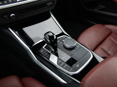 Used 2022 BMW 230i Coupe w/ M Sport Package RWD image 33
