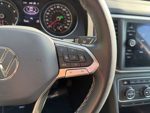 Used 2021 Volkswagen Atlas SE image 16