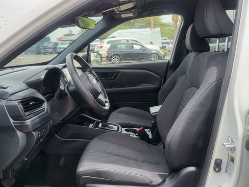 Used 2025 Subaru Forester Premium AWD/4WD image 28