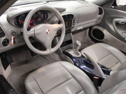 Used 2003 Porsche 911 Carrera 4 image 4