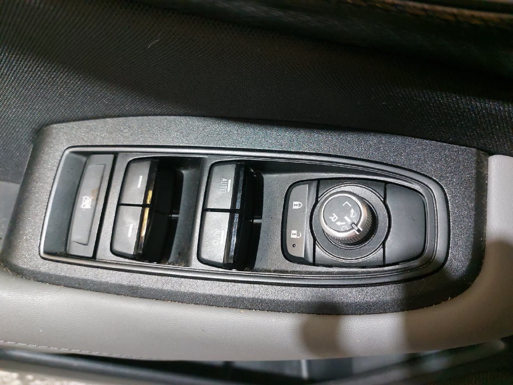 Used 2024 Subaru Outback Premium AWD/4WD image 26