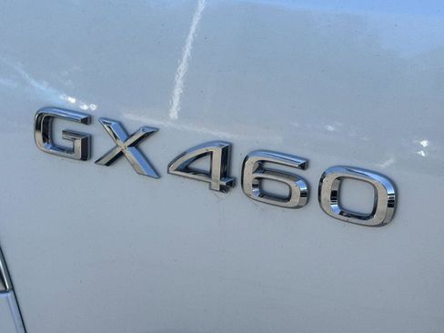 Used 2023 Lexus GX 460 Luxury w/ Accessory Package image 10