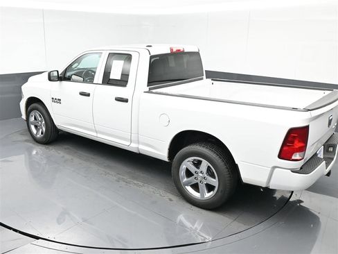 Used 2018 RAM 1500 Express w/ Express Value Package image 27