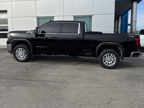 Used 2021 GMC Sierra 2500 SLE w/ SLE Value Package; image 11
