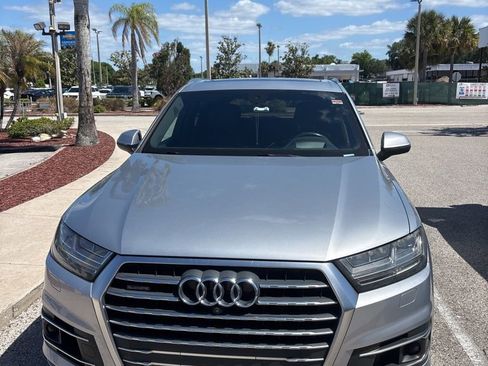 Used 2017 Audi Q7 3.0T Prestige image 2