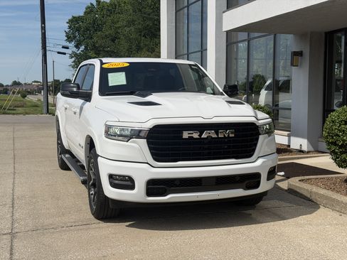Used 2025 RAM 1500 Laramie w/ Sport Appearance Package AWD/4WD image 21