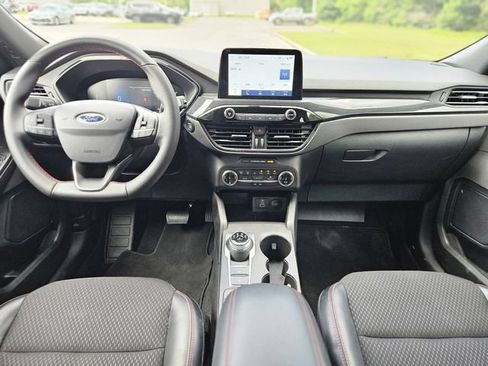 Used 2025 Ford Escape ST-Line FWD image 16